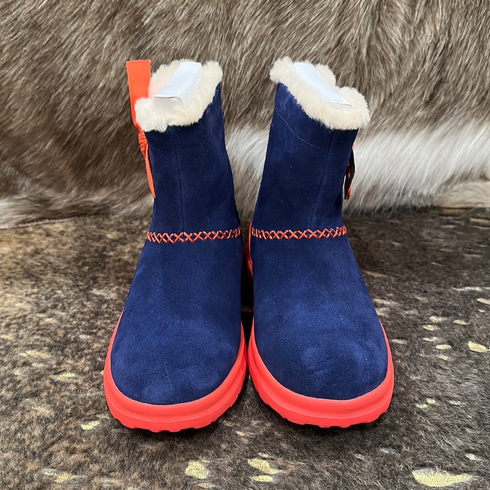 I Heart Knotty UGG Boot NWT